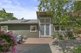 6967 Thornhill Drive, Oakland