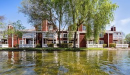 177 Marina Lakes